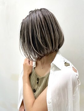 トルネード(TORNADO) 外国人風ハイライトバレイヤージュ白髪ぼかし グレージュt625