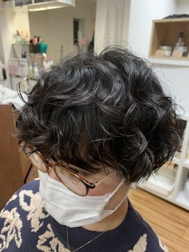 アイエムヘアー(im hair) 【くるくるパーマ】カット＋トリートメント