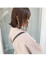 ミント(mint) 外ハネボブ/切りっぱなしボブ/ボブ/グレージュ