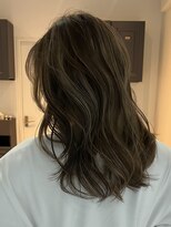 ヨロ 小岩(YOLO) 小岩ハイライトミルクティーグレージュレイヤーカット