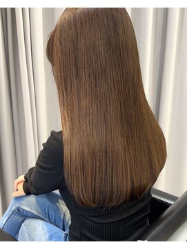 ループス(Roops) 髪質改善酸性ストレート　宇佐見