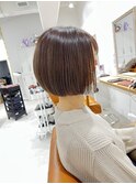 魅力倍増カールセミディシアーカラーダークアッシュショートヘア