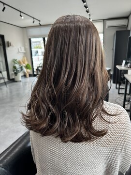 マウ リノ(Mau-Lino) 秋におすすめくすみベージュ