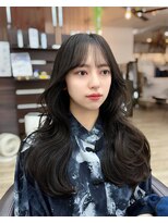 ラクシア(LucxiA)&nbsp;レイヤーカット/顔周りカット/韓国ヘア/前髪カット