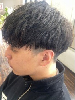 オハナ 洛西店(Ohana)の写真/ニュアンスパーマで自然な動きを、ツイストで独自のスタイルを。メンズカジュアルは私たちにお任せ！