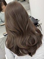 アマトウキョウスマートサロン(AMA TOKYO×Smart Salon)&nbsp;ヘーゼルベージュ　ブリーチなし　レイヤーカット　海外風
