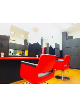 1人のスタイリストが仕上げまで担当！お客様一人ひとりのお悩みやご要望にしっかりとお応えします♪