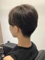 サティラヘアー(Satila hair) サイドと襟足を刈り上げたショートレイヤーでスッキリスタイル