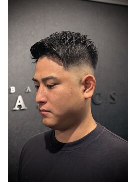 バーバークラシックス(BARBER CLASSICS) 濡れパンフェード
