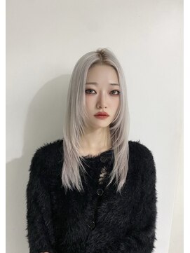 エゴ 池袋(EGO) ホワイトカラー