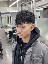 クロムトウキョウ ザ バーバー ネオン 新宿店(CHROM TOKYO the Barber ne/on) メンズスキンフェード/スペインカール