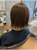ベージュカラー
