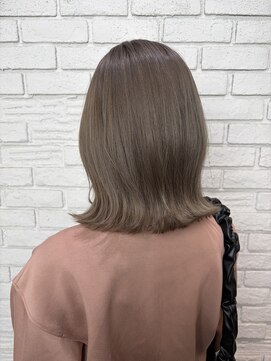 レーベン(Leben) #外ハネボブ #アッシュブラウン #透明感カラー