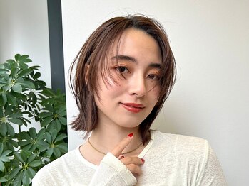 ラボヌールヘアー シェリ 久喜店(La Bonheur hair cheri)の写真/白髪を魅力に変える白髪ぼかしハイライトがおすすめ◎白髪を美しく魅せ、伸びても気にならない【久喜駅】