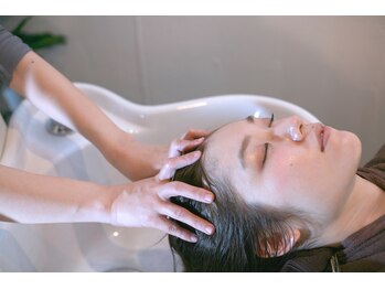 Tree. Hair & Spa 【ツリー ヘアー アンド スパ】