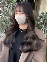 ユニ 表参道(uni)&nbsp;大人気の韓国風くびれレイヤーカット/ヨシンモリ/エギョモリ