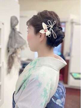 ティーズヘアイナガキイヴピアジェ 訪問着_まとめ髪_編み込み_入学式