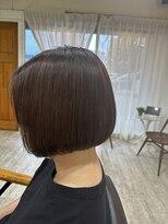 ラボヌール ヘアーウル 春日部西口店(La Bonheur hair heureux) 大人可愛いおしゃれダークトーン切りっぱなし秋のショコラボブ