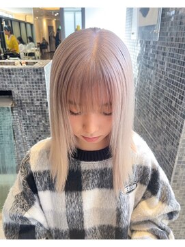 ピカイチ 上通店(pikA icHi) ホワイトベージュ