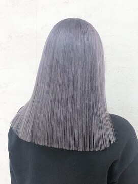 イル(iLu.) ラベンダーパールベージュホワイトシルバーホワイトブロンド