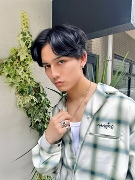 ルービック なかもず(Rubik's) センターパート ニュアンスパーマ ワンカールパーマ ウルフ