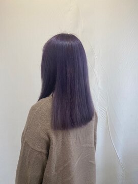 ジュリア(Giulia) ハイトーン プライマリーバイオレット ストレートヘア