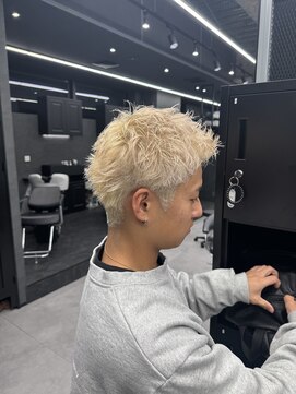 メンズ サロン ドット トウキョウ 町田店(men's salon dot. tokyo) 金髪スパイキー