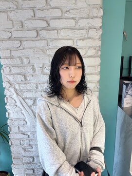 リーホリエ(Lee Horie) ミディアムパーマ【MOMOKA】