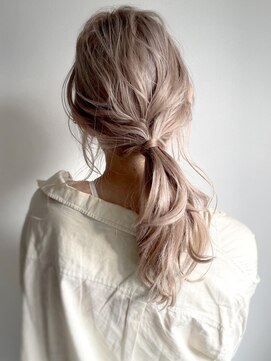 エル セルカ 高田馬場(el CERCA) カジュアルポニーテール×ピンクミルクティーベージュ