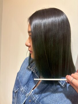 ヘアショップ エヌアンドエー 久喜菖蒲店(hair shop N&A) 光に透ける、やわらかなグリーングラデ/ブリーチ/Wカラー