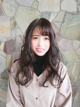 ビビッド ルーア(vivid R)の写真/【店前駐車場6台完備/無料Wi-Fi完備】あなたの魅力を最大限に引き出す、あなただけのスタイルをご提案♪