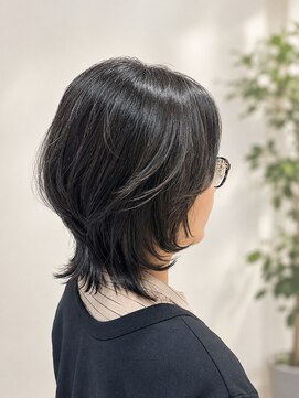 ゼル イオンタウン名西(ZELE) 軽やかなレイヤーボブヘア