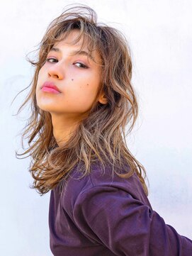 カンナ(Canna) エアリーミディ/ショートパーマ/黒髪/ホワイトアッシュ/TOKIO