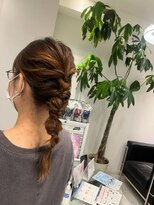 ディーヘアーデザイン(d.HAIR DESIGN)&nbsp;くるりんぱ編み下ろし
