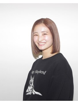 ハイブ 金沢(Hive) 10代20代ショートボブぷつっとカットハイトーンカラー小顔ヘア