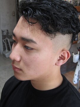 ブルーノ(Bruno) フェードカット