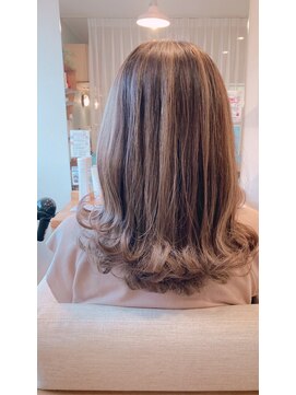ヘアサロン ワンワールド(Hair Salon One World) ダメージレス立体感ハイライトカラー