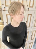 ハイトーン耳掛けマッシュショート♪