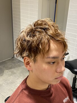 リンカラン トロワ(LINGKARAN Trois) ショートレイヤー2ブロックスパイラルパーマ