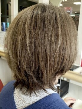 ヘアークリアー 春日部 大人可愛いえりあし長めショート/小顔効果◎/30代40代50代