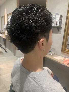 グラフ(GLaugh) 前から強風がきても大丈夫な春の桜吹雪パーマスタイル