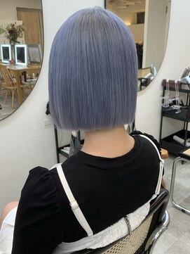 ドットハリス(.Hallis) ハイトーン/スカイブルー/ボブ/髪質改善