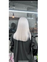 モニカ 原宿店(MONIQA)&nbsp;ホワイトヘア