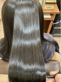 アルベリー ヘアアンドスパ 浜松領家店(ALBELY hair&spa)の写真/縮毛矯正で思い通りにならなかった方必見！貴女に合わせたオリジナルの薬剤で今までにないツヤ髪を実現☆