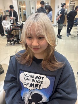 アッシュ 下北沢店(Ash) ミディアムのくびれ巻き