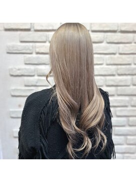 ビランチェ 池袋(bilancia) ホワイトミルクティー/ミルクティーベージュ/ダブルカラー