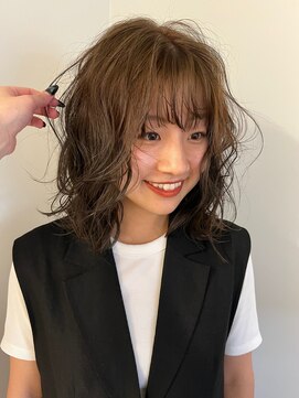 トナリ(tonari) オリーブベージュ