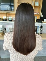 カミケンガレリア(kamiken. galleria)&nbsp;縮毛矯正で美髪ロングストレート【カミケンガレリア】