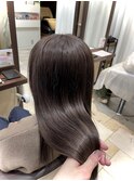 透明感グレージュカラー
