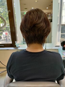 アウ美容室(au) ふんわりカールとザクロペインター